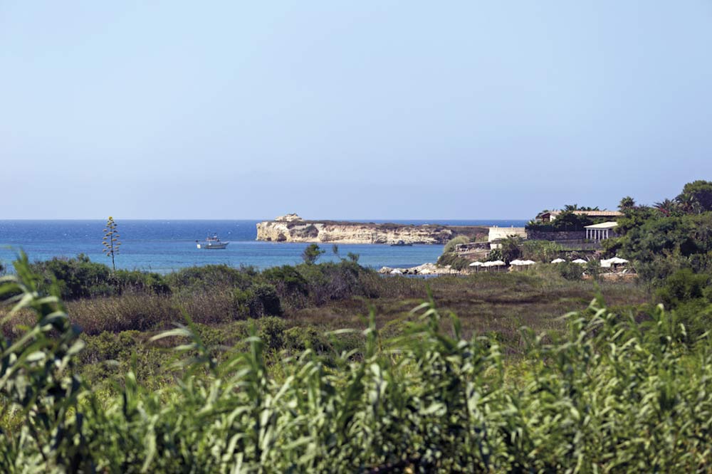 An exclusive seashore with a private beach between Ragusa and Syracuse-image-7