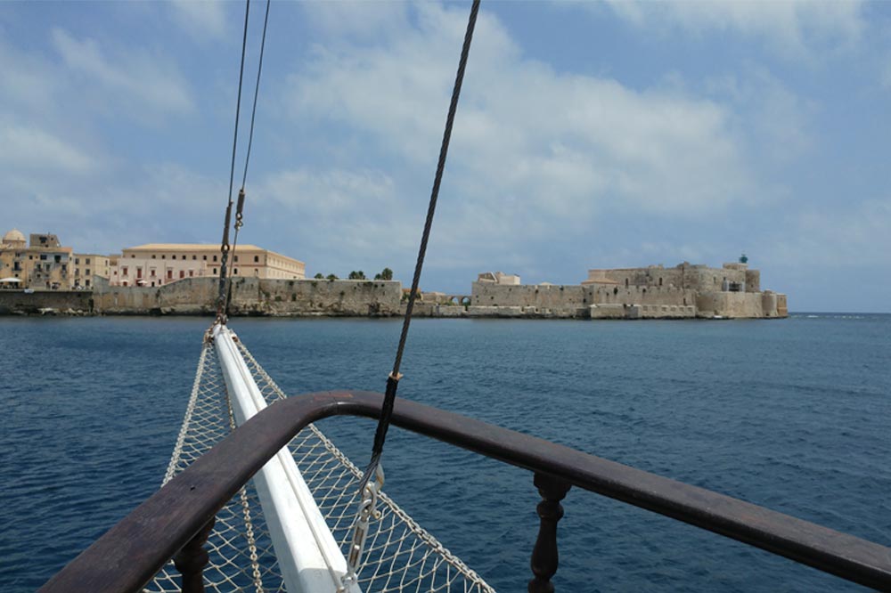Boat excursion to Ortygia on a caique to discover the Syracuse coast-image-5