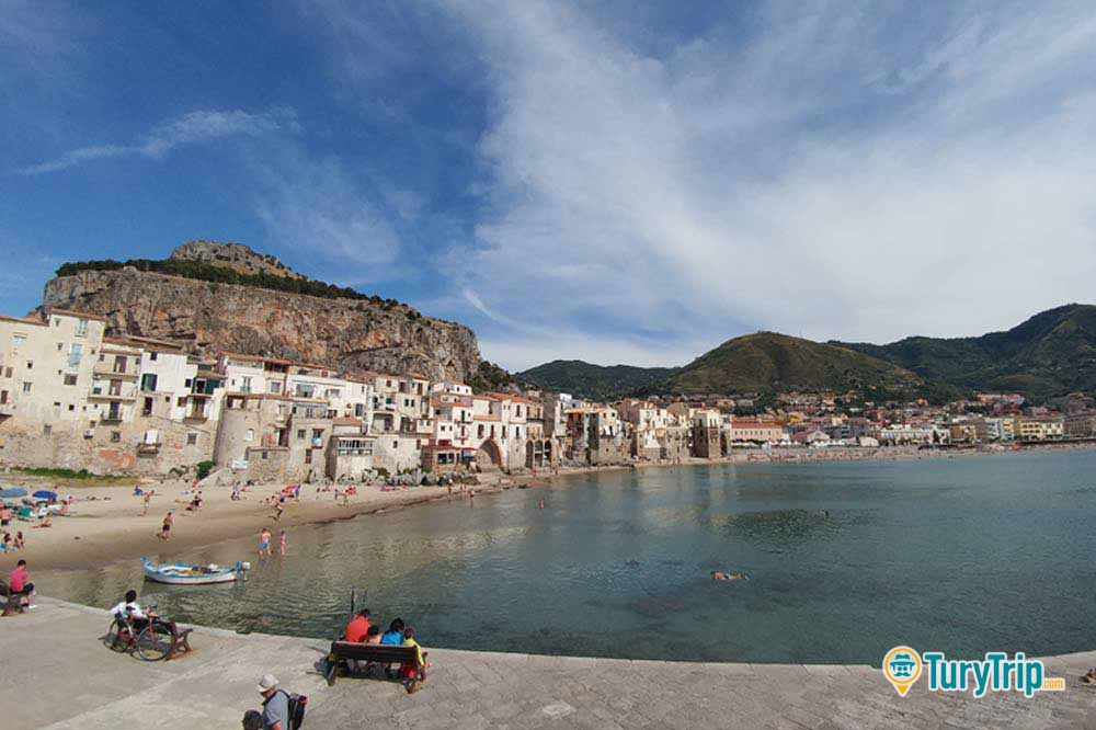 Guided tour of Cefalù-image-5