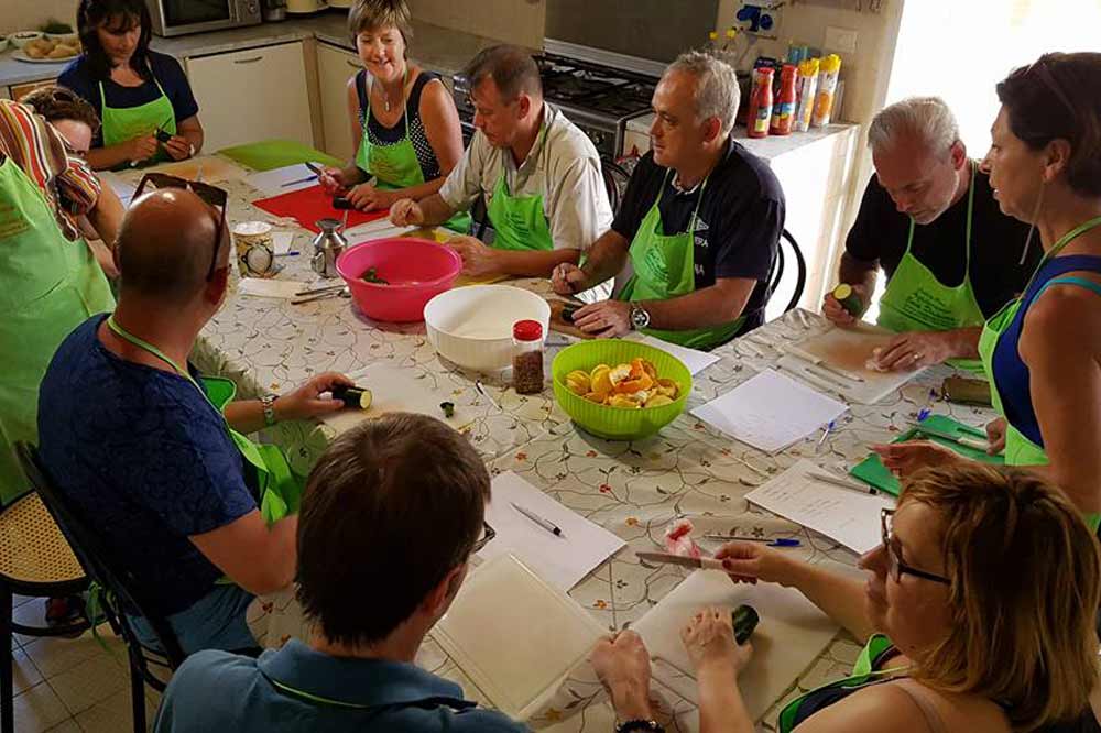 A lezione di cucina Siciliana con pranzo finale in agriturismo a Siracusa-image-6