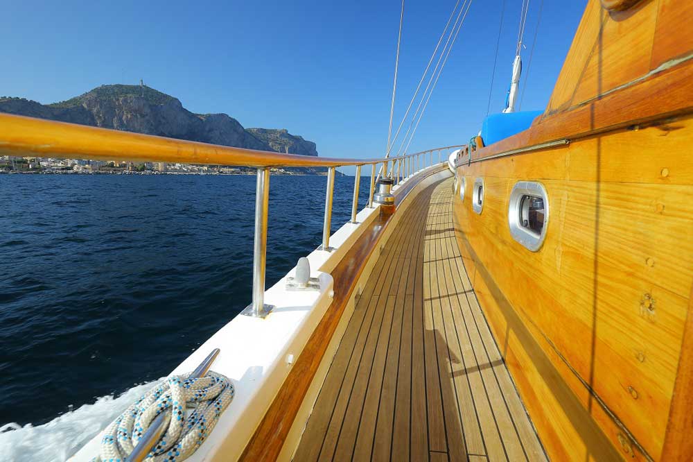 Boat cruise to the Aeolian Islands-image-8