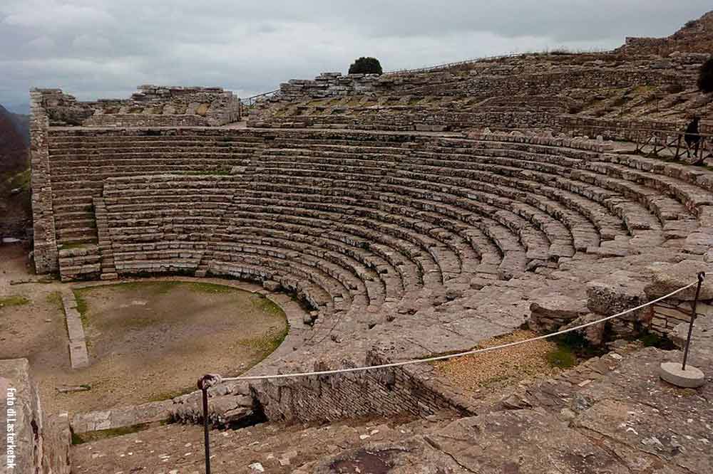 Visita guidata di Segesta alla scoperta del Tempio e del Teatro Greco-image-5