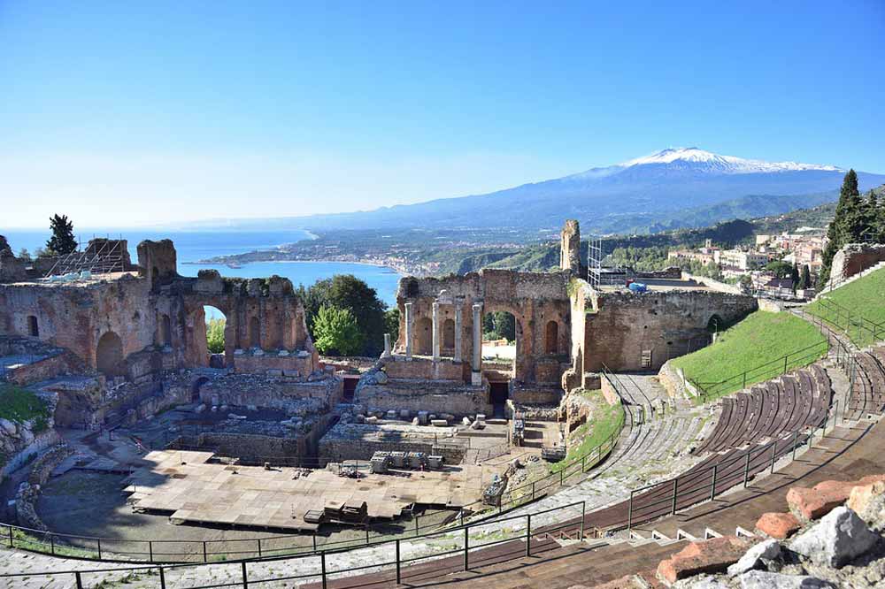 Guided tour of Taormina and the Greek Theatre-image-4